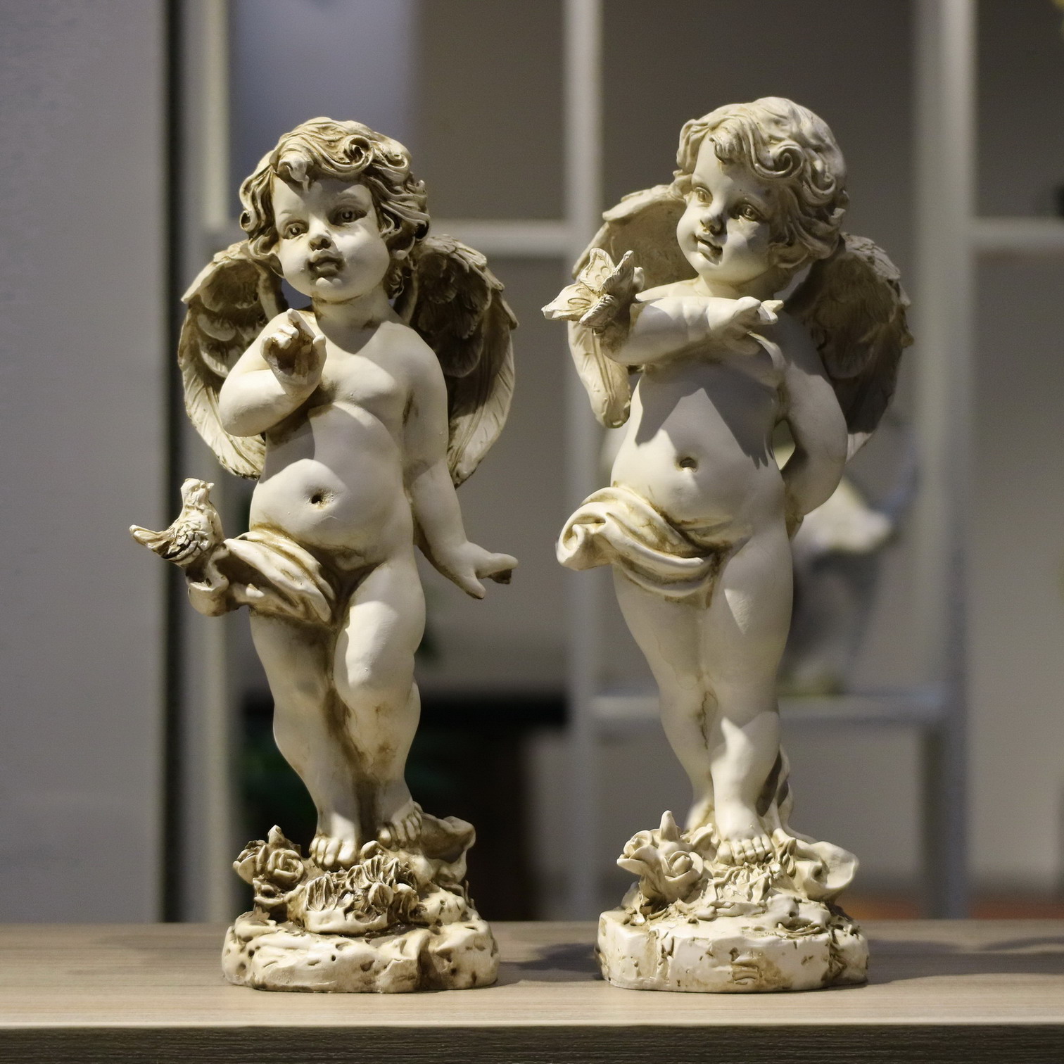 Resin Art Gift For Wedding - Retro Figurka Anioła z Żywicy 29cm